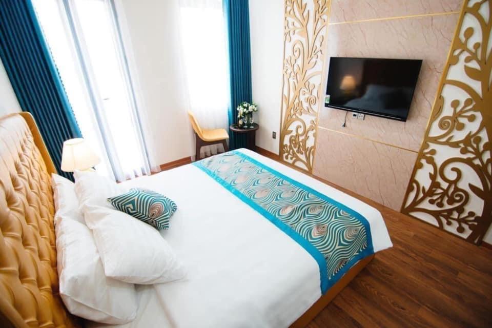 Paris Boutique Hotel Ha Long Buitenkant foto
